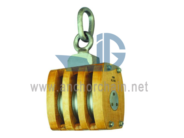 JIS F3426 Ship's Inernal sidottu puupalikka Triple with shackle