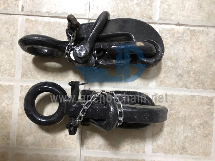 Pelican Hook Chain Stopper kaupallinen